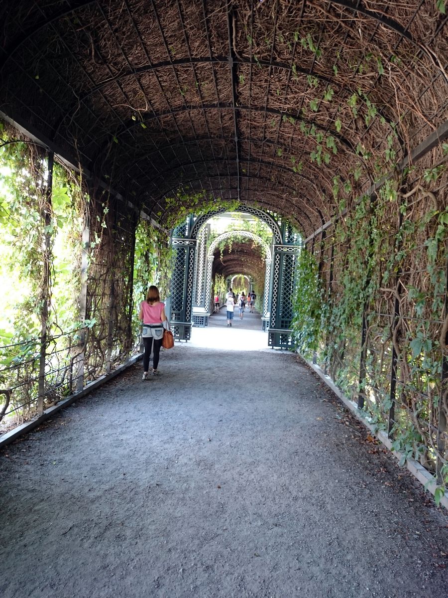 Wien_Schloss_Schoenbrunn_11.jpg