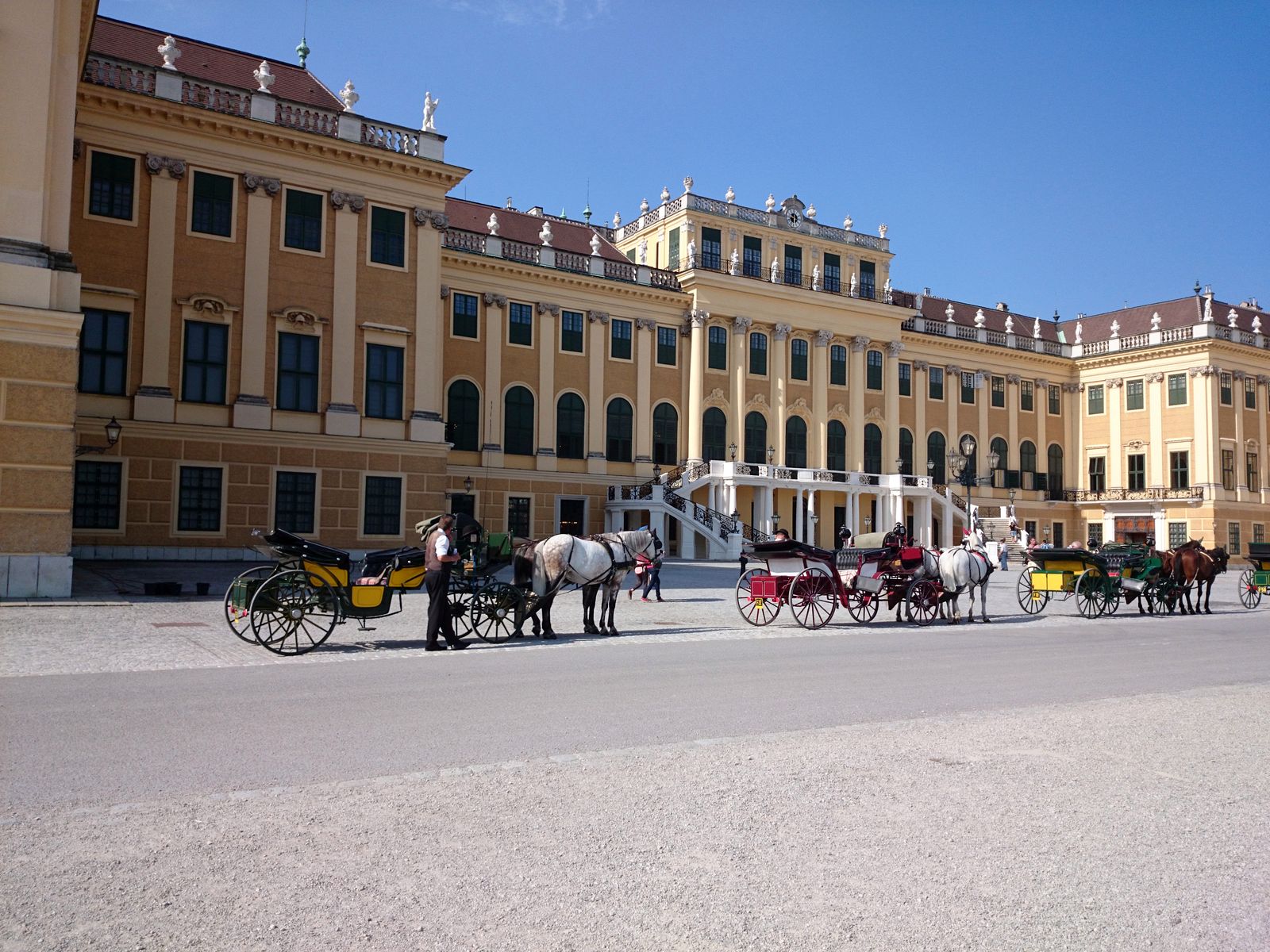 Wien_Schloss_Schoenbrunn_6.jpg